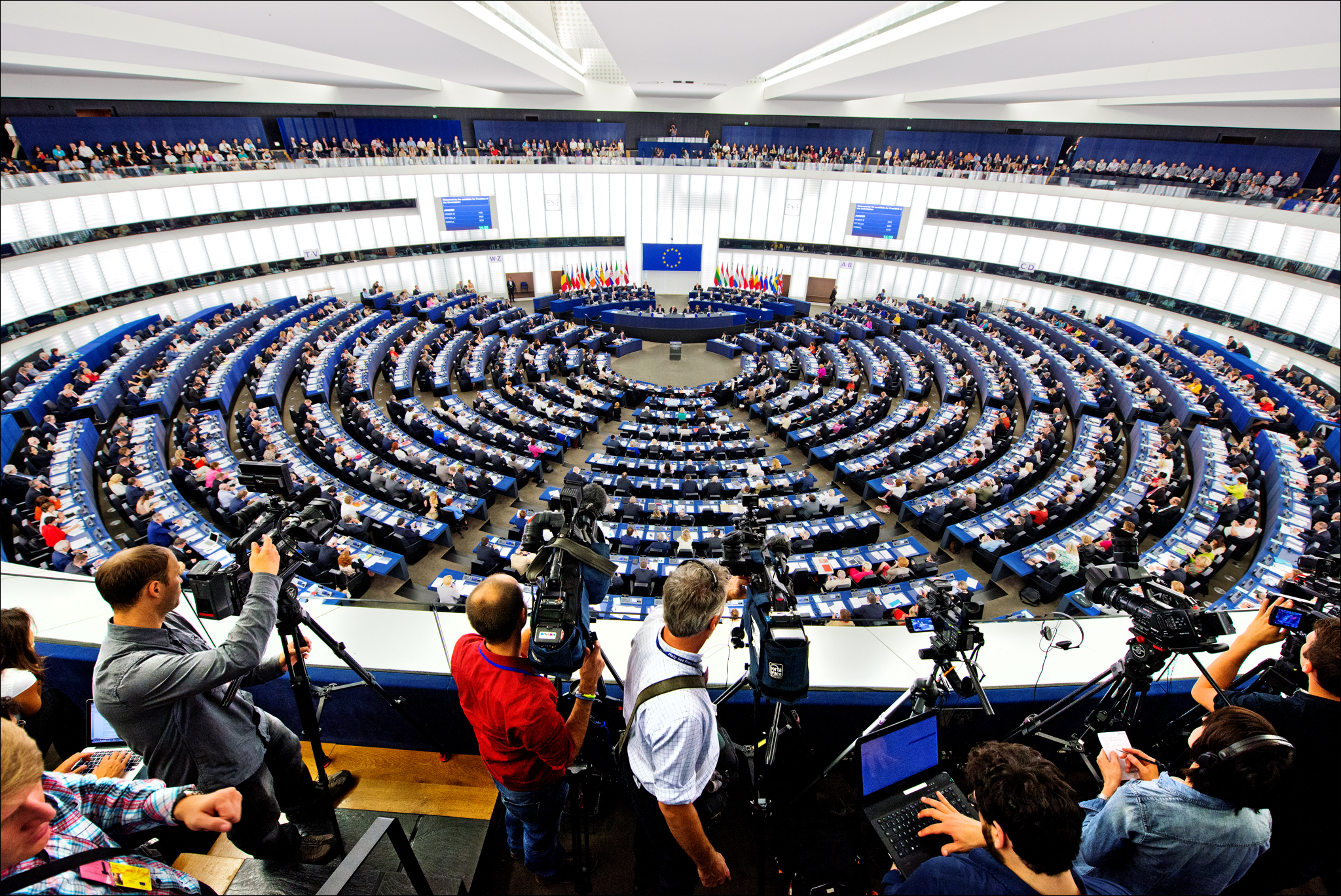 Политика в ряде европейских стран. Европейский Союз парламент. Европейский парламент Страсбург. Кристин Андерсон Европарламент. Европарламент Брюссель.
