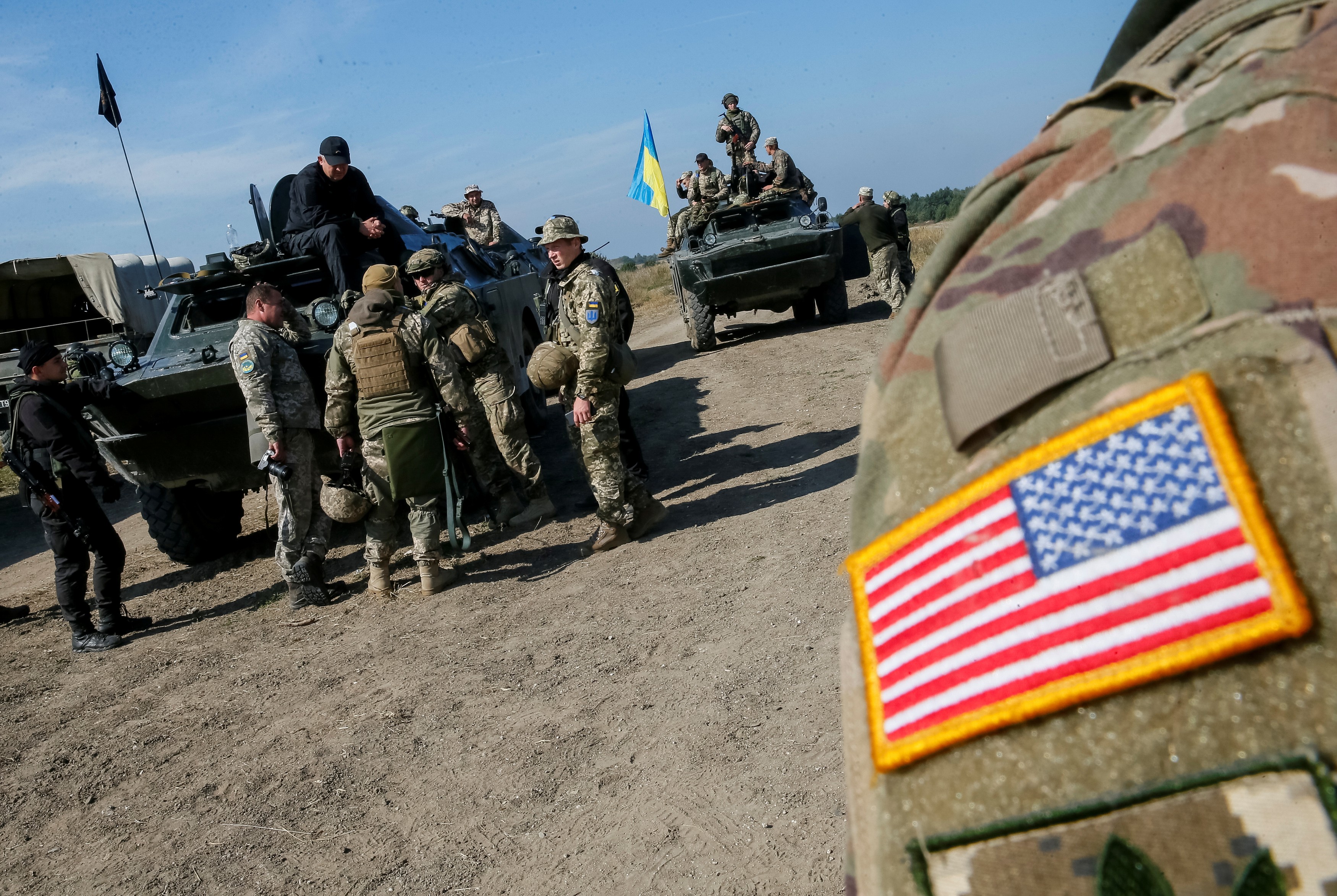 Приостановили военные действия. Американские войска на Украине. Военные США на Украине. Украинские войска. Американские учения в Украине.