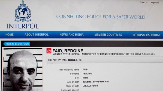 Во Франции гангстер сбежал из тюрьмы на вертолете - видео
